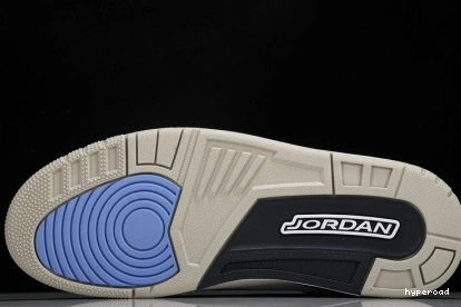 Hyperoad WHITE RETRO 3 “UNC” JORDAN AIR 0829